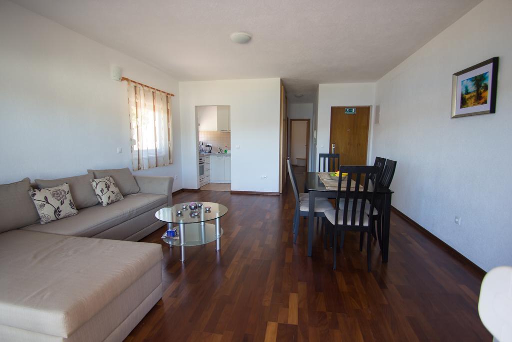 Apartments Kelic 트로기르 객실 사진