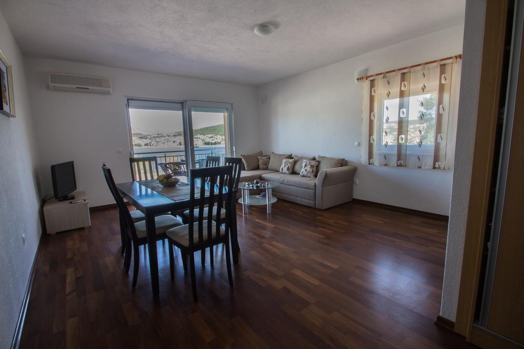 Apartments Kelic 트로기르 객실 사진