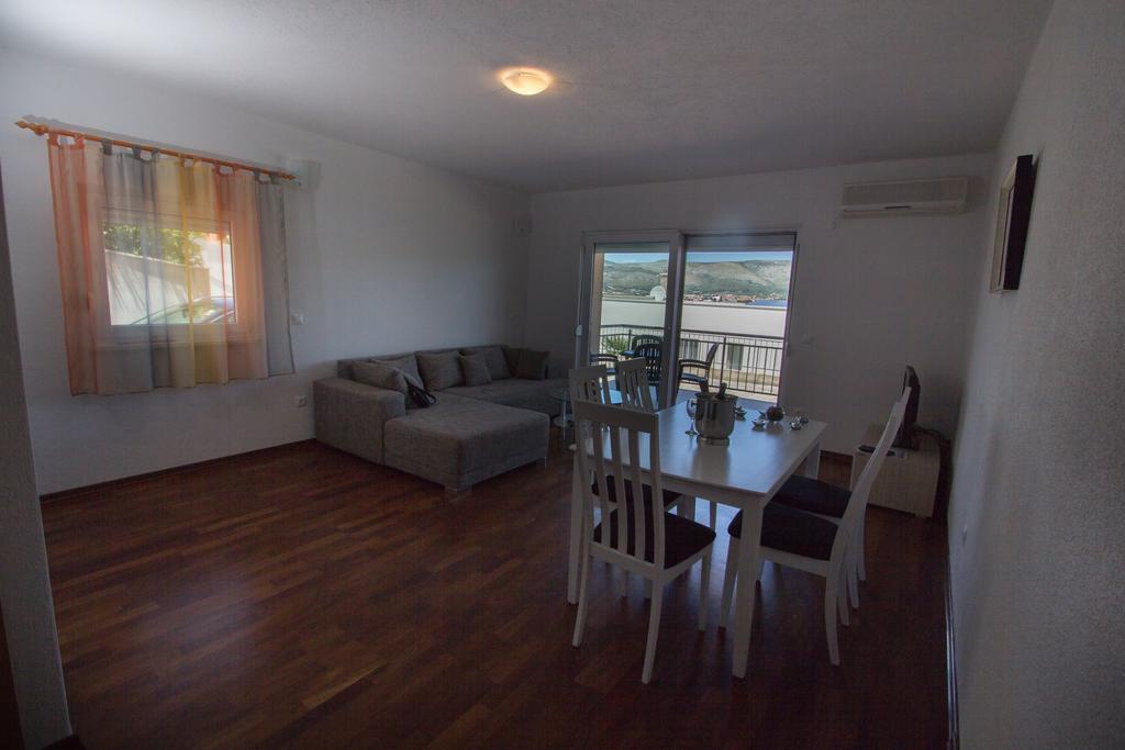 Apartments Kelic 트로기르 객실 사진