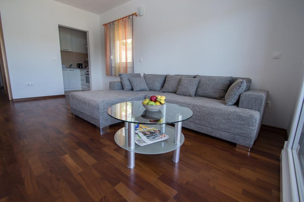 Apartments Kelic 트로기르 객실 사진