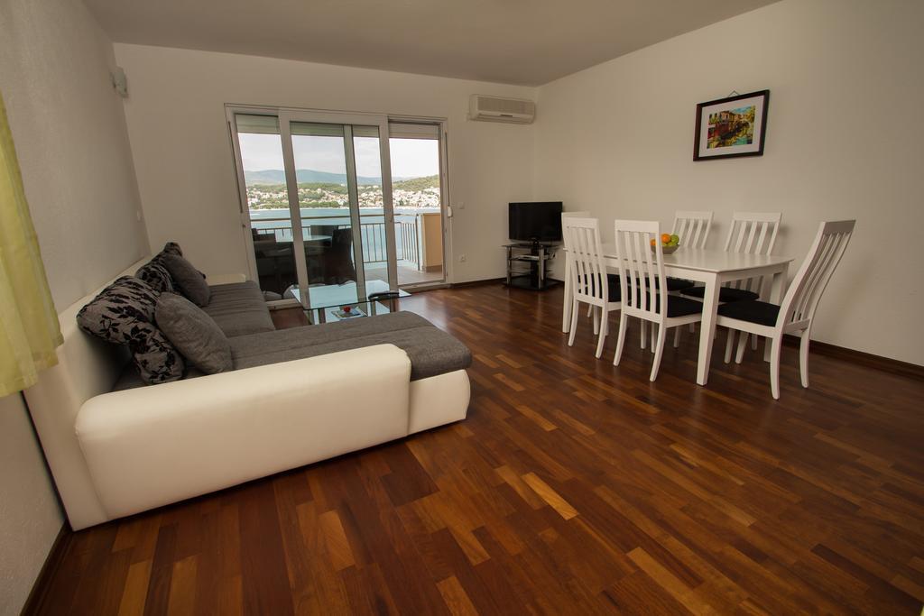 Apartments Kelic 트로기르 객실 사진
